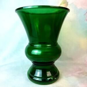Vintage Anchor Hocking Emerald Green 10” Flared Vase
